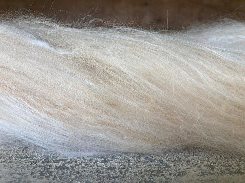 100% Suri Alpaca Batt - White/Fawn Blend